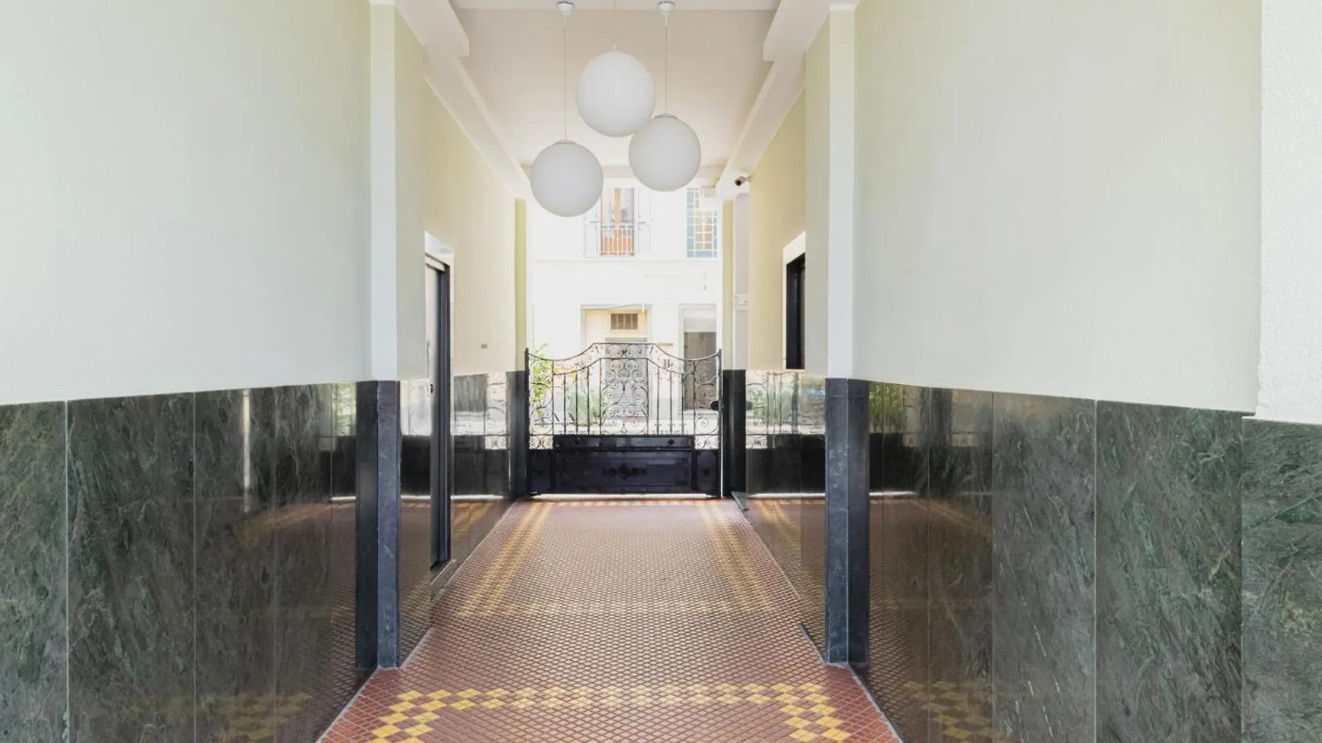 Easylife - Moderno E Chic Con Led Atmosferici Apartment Milan Italy