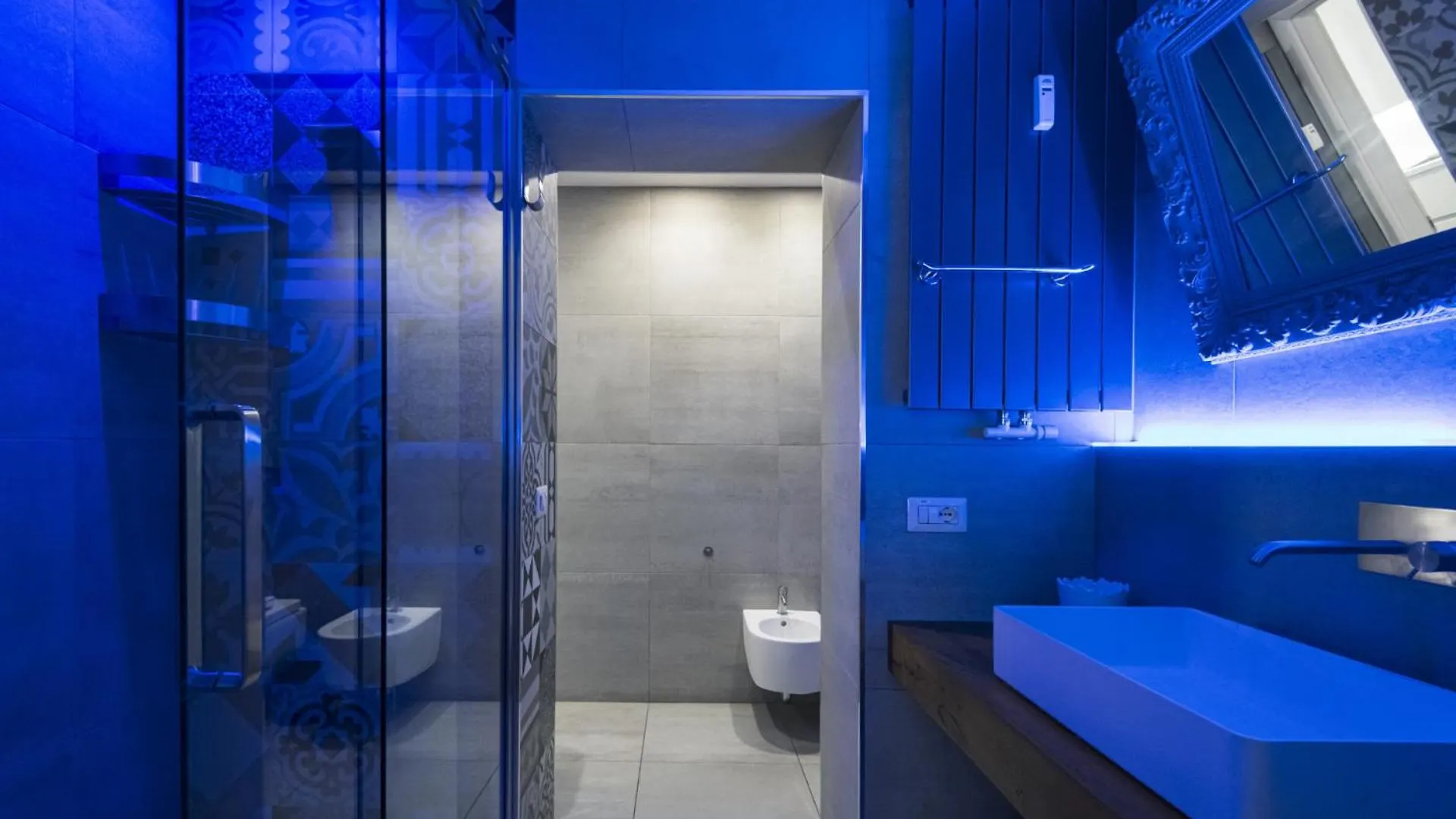 Easylife - Moderno E Chic Con Led Atmosferici Apartment Milan 0*,