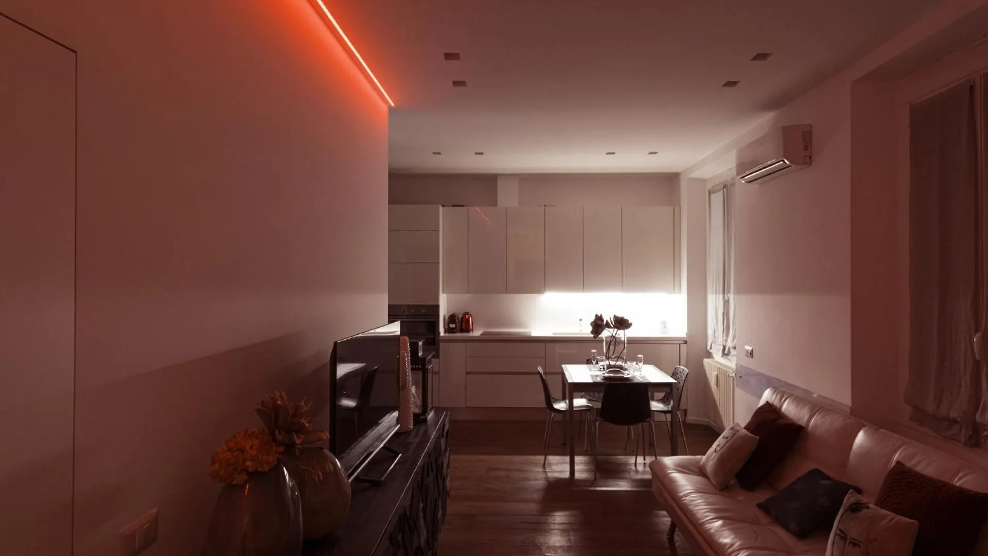 Апартаменты Easylife - Moderno E Chic Con Led Atmosferici Милан